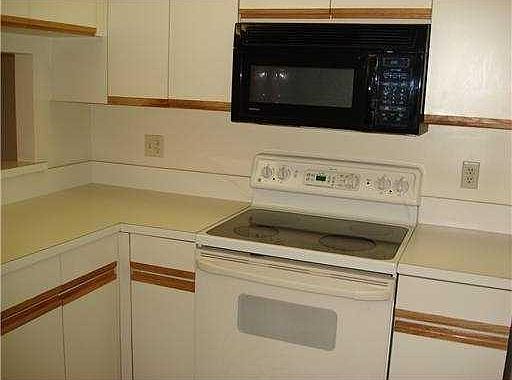 2nd image of 5310 Helene Cir