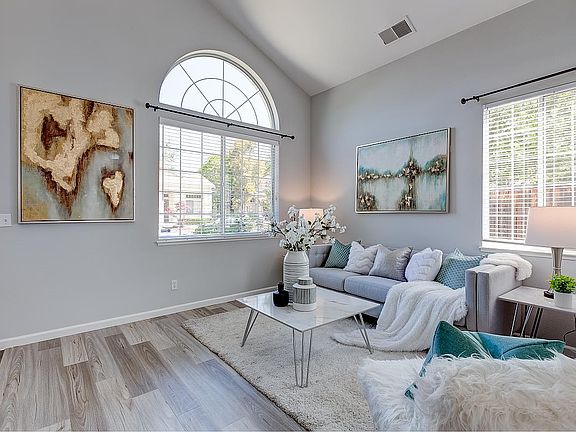 2nd image of 3322 Bel Mira Way