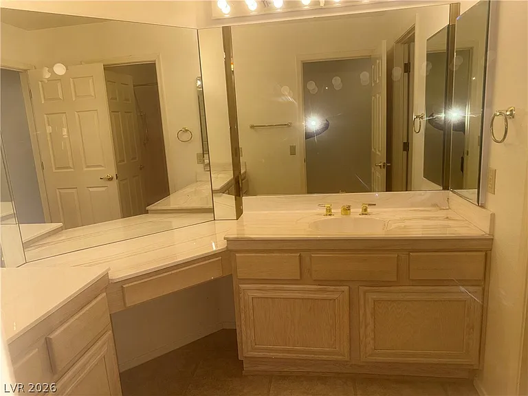 8900 Kingsmill Dr — Photo 35