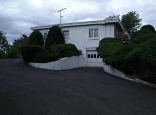 21 Oak Ridge Rd, Woodland Park, NJ 07424