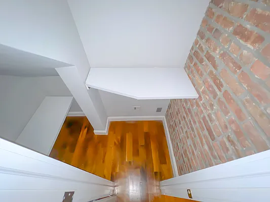 Rented by Compass | media 9