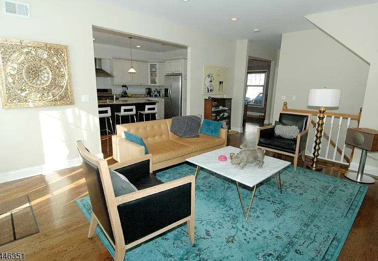 52 Morris Ave #B — Photo 5