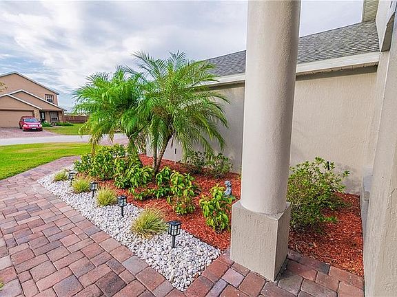 4th image of 341 Majestic Gardens Dr