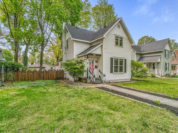 511 W 8th St, Traverse City, MI 49684