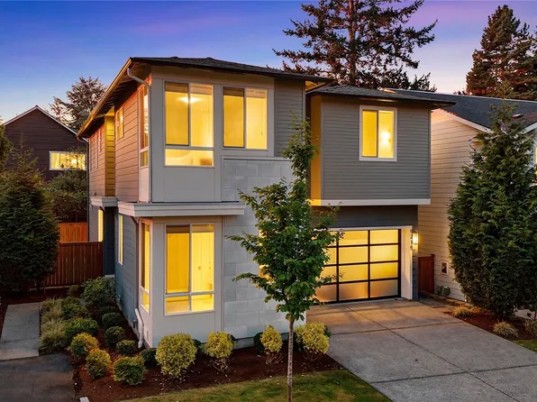 8215 NE 126th Drive, Kirkland, WA 98034