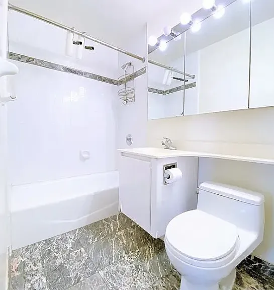 40 W 85th St #3F — Photo 6