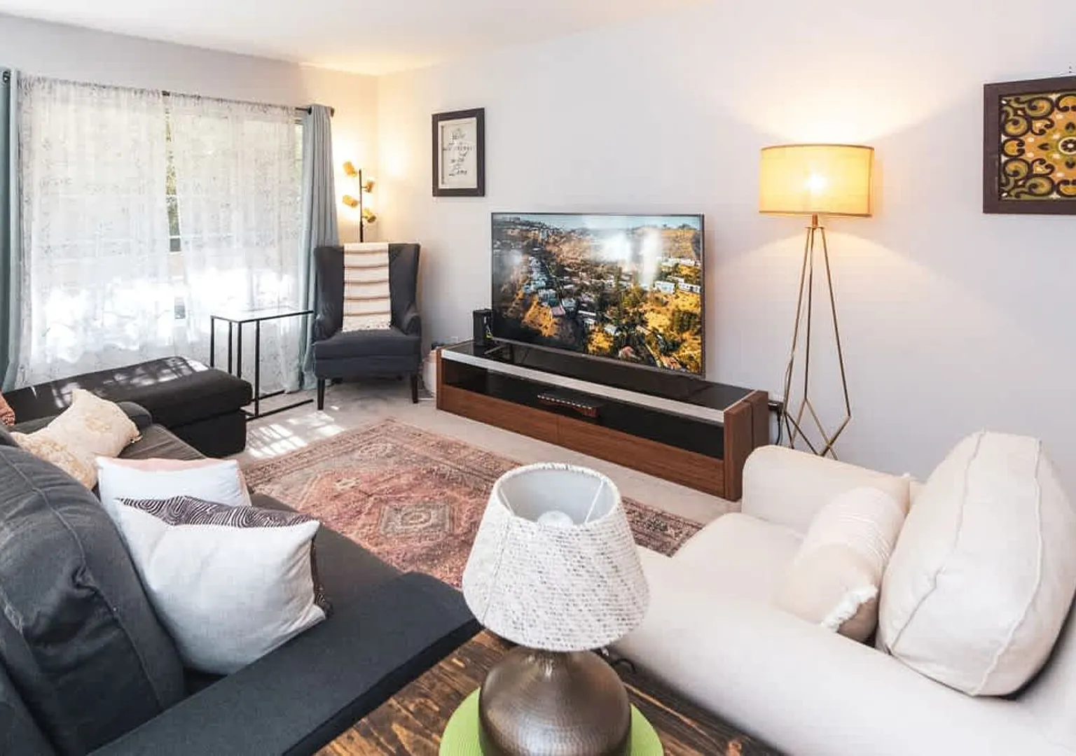 Sherman Oaks 2bed/2bth Condo next to Ventura Blvd — Photo 2