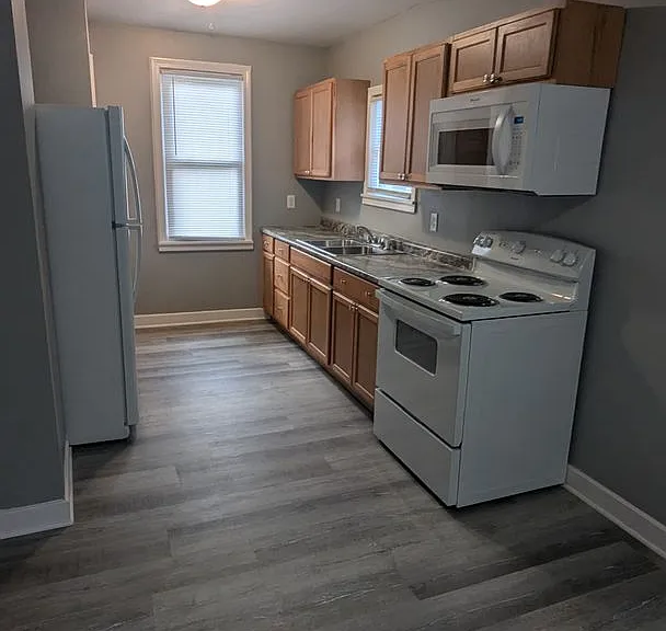 647 Boston Ave — Photo 6