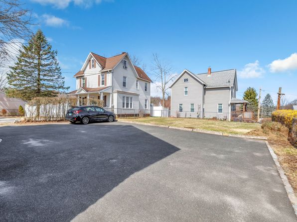 91 Hill St, Shelton, CT 06484