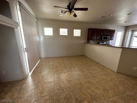 3rd image of 517 Coastal Dreams Ave