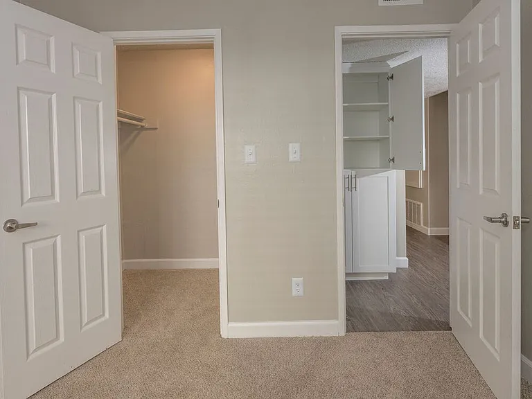 Waverly Flats — Photo 12