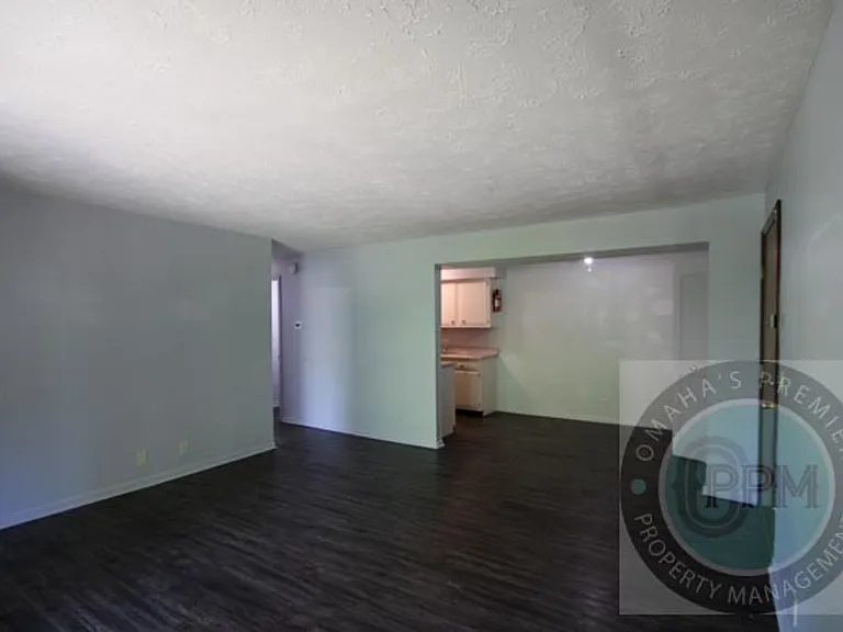 Benson Garden Apartments — Photo 16