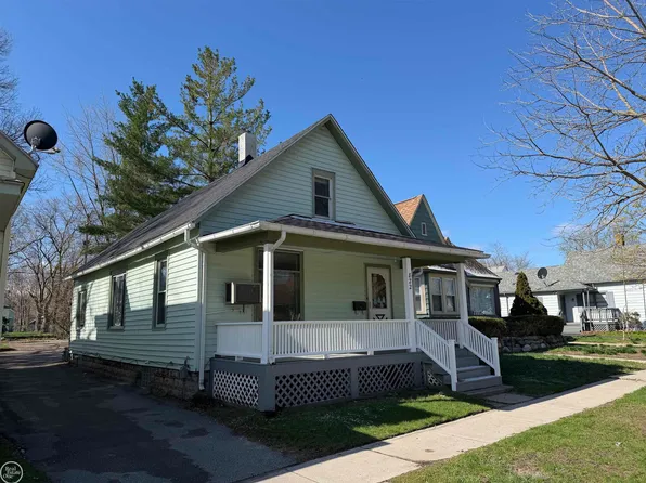 822 Minnie St, Port Huron, MI 48060