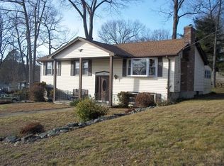 3 Birchwood Dr, Millbury, MA 01527