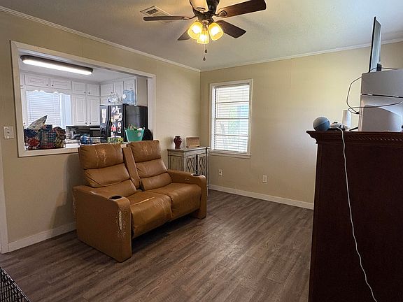 3rd image of 60122 S Hatley Rd