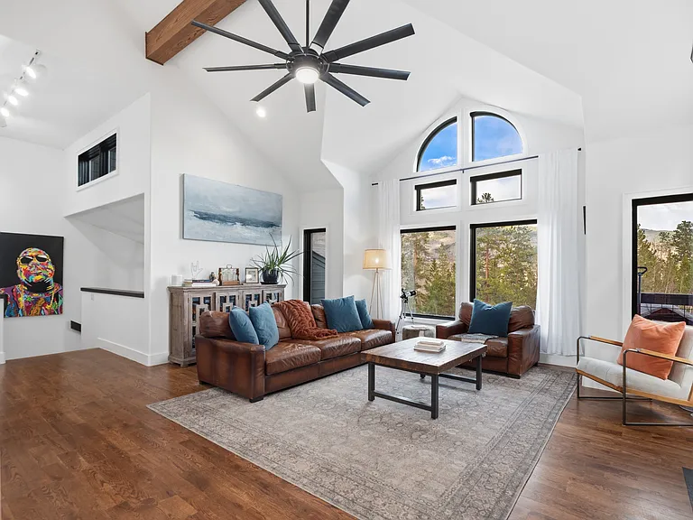 1799 Falcon Dr — Photo 3