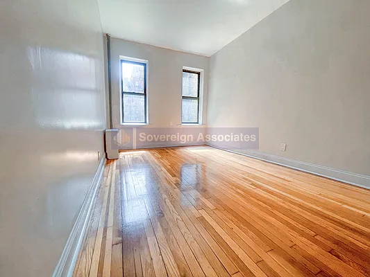 Rented by Sovereign Associates | media 8