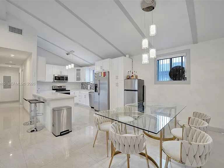 4541 SW 26th Ter — Photo 25