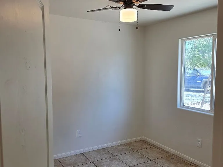 643 R St — Photo 11