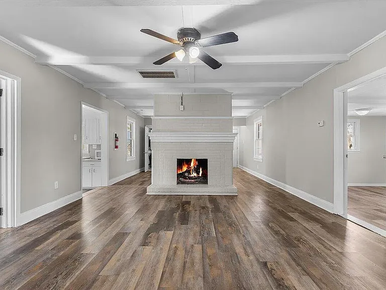 248 Orville St — Photo 14