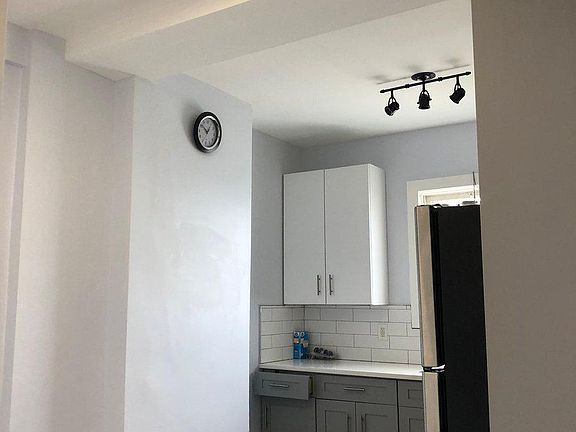 4th image of 233 Liberty Ave #1RG
