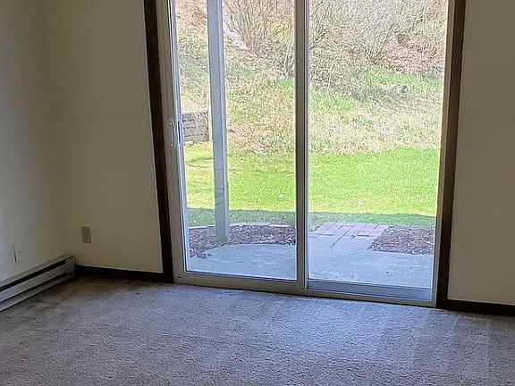 5th image of 325 W Hazel St #325