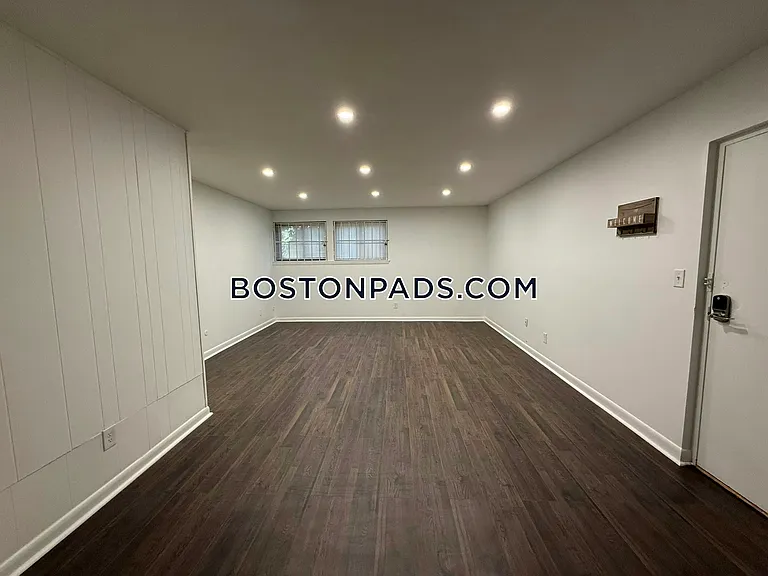 20 Hubbard Ave #5612 — Photo 3