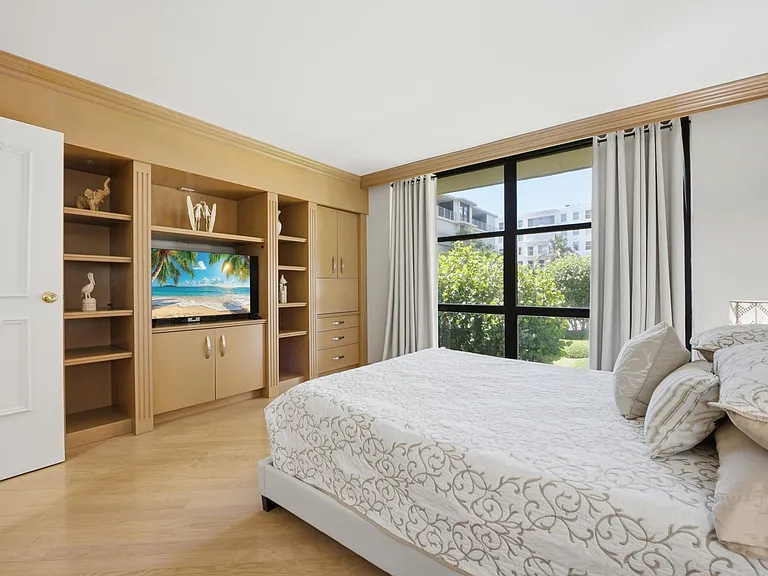 3200 S Ocean Blvd #D203 — Photo 33