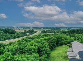 1050 Cinnamon Dr, Holts Summit, MO 65043