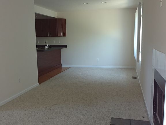5th image of 357 William Latham Dr