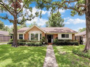 5646 Valkeith Dr, Houston, TX 77096