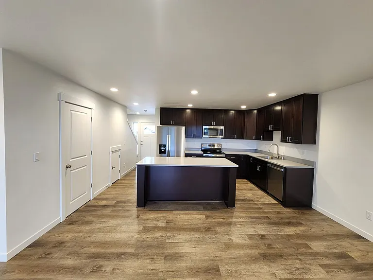 1010 Peach Rd — Photo 5