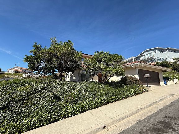 2nd image of 555 Skyline Rd