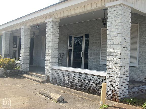 2nd image of 1513 Malcolm Ave