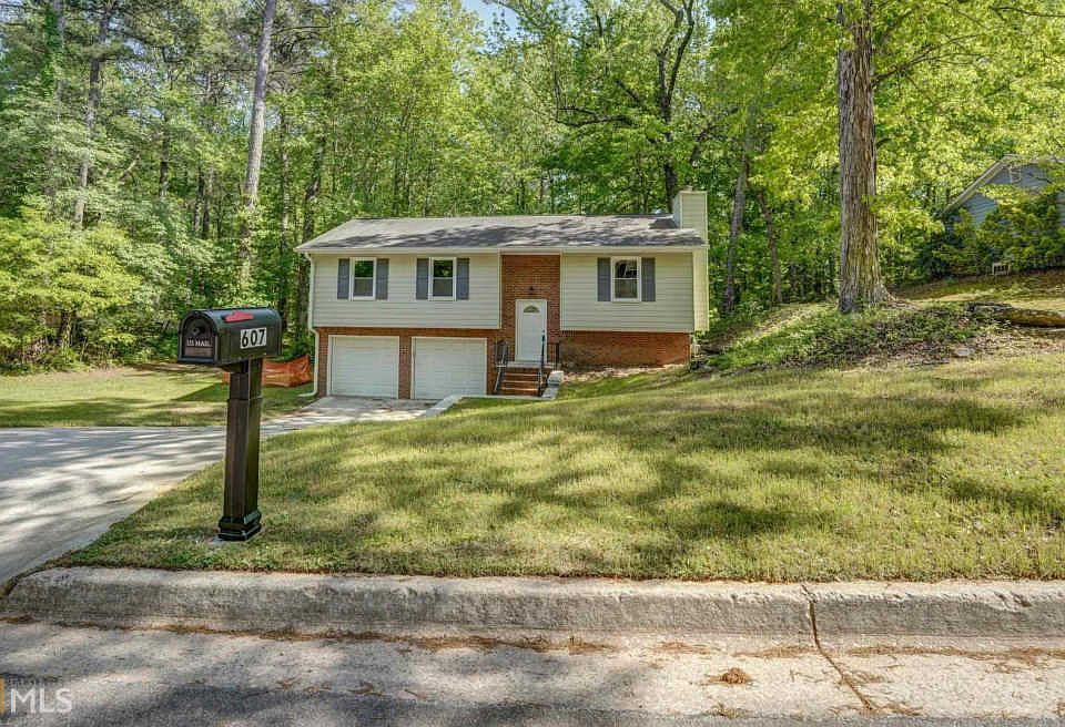 1st image of 607 Windsor Dr SE