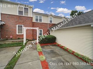 6932 Misty Pine Ln, Charlotte, NC 28217