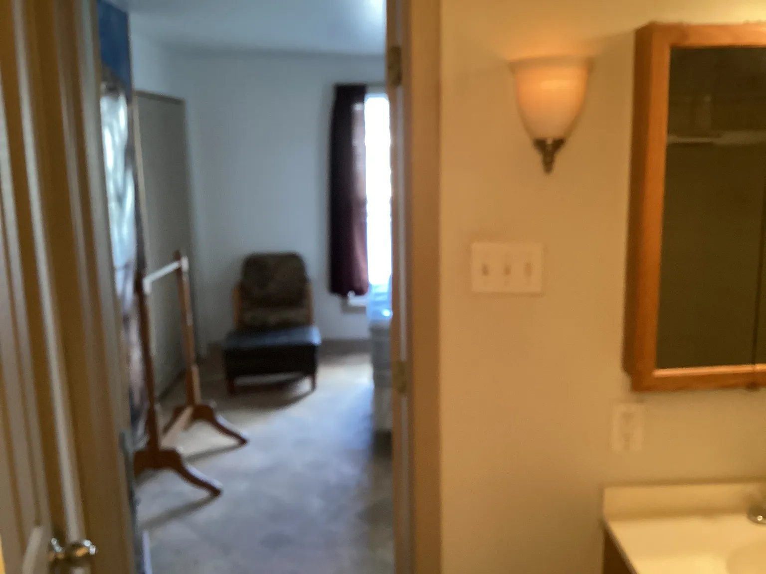 303 E Grove St — Photo 2