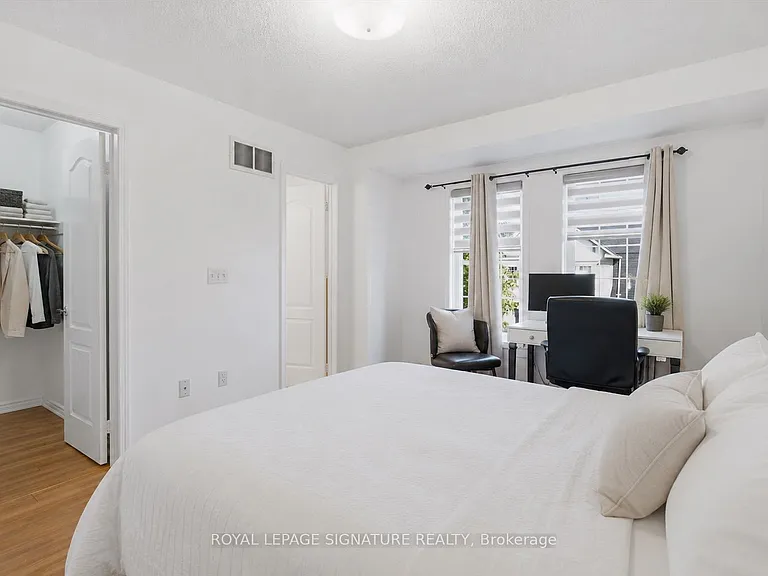 3030 Breakwater Ct #31 — Photo 16