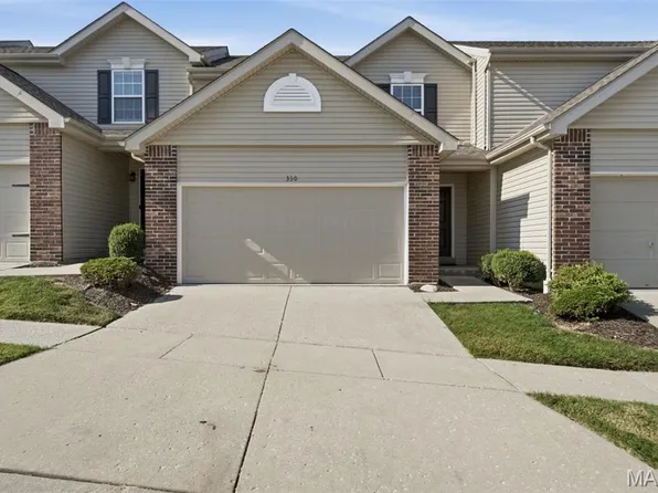 330 Willott Square Dr, Saint Peters, MO 63376