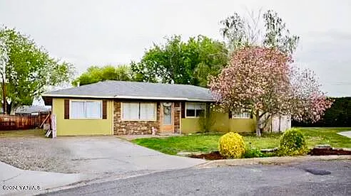 4811 Bristol Way photo 1
