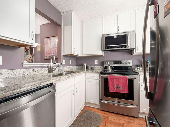 5th image of 234 Macdougall Ln #54C