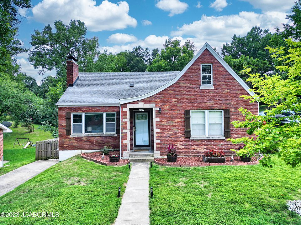 1st image of 811 Linden Dr