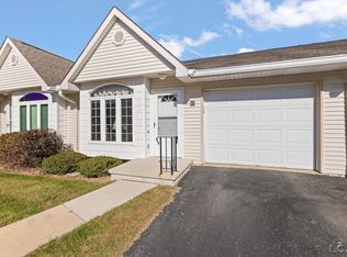 729 Clark St APT 63, Tecumseh, MI 49286
