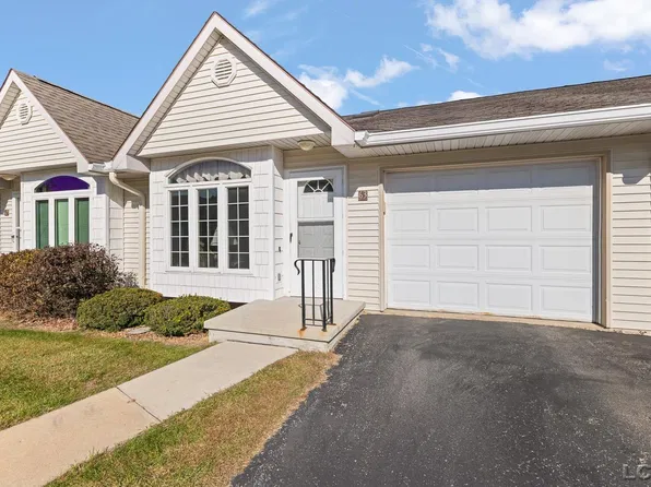 729 Clark St APT 63, Tecumseh, MI 49286