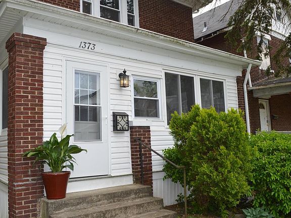 2nd image of 1373 E Rich St
