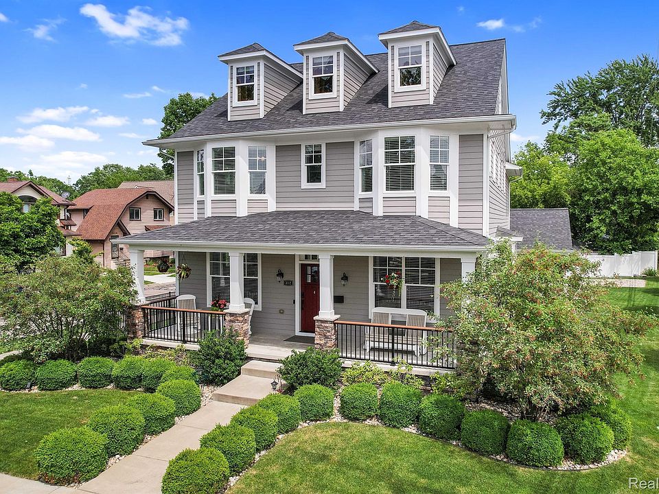 1st image of 312 Maxwell Ave