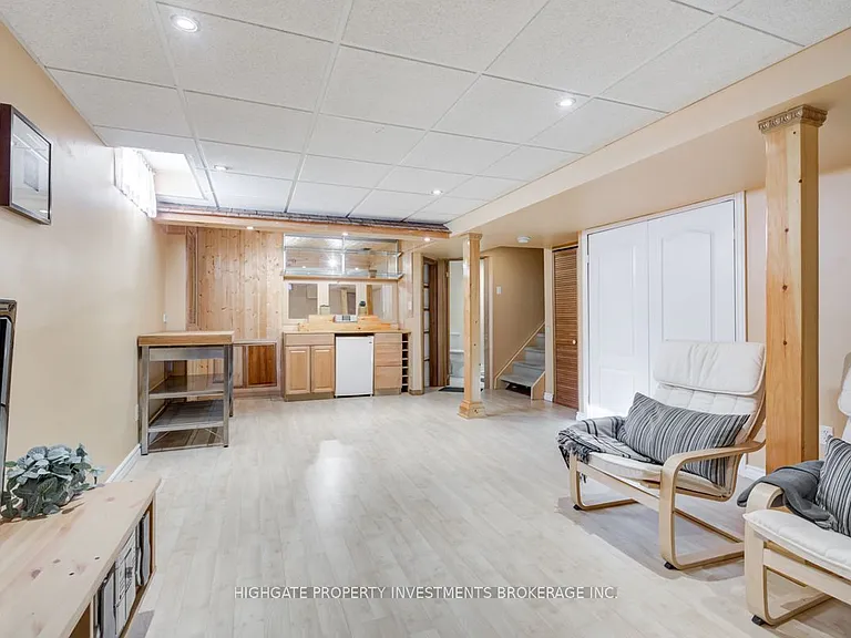913 Dyer Ct — Photo 21