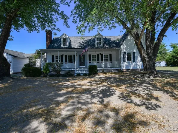 23 Corinth Dr, Manquin, VA 23106