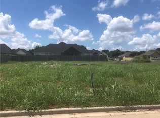 829 Forward Pass Dr, Hewitt, TX 76643