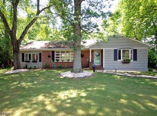 1682 Valley View Rd, Martinsville, NJ 08836